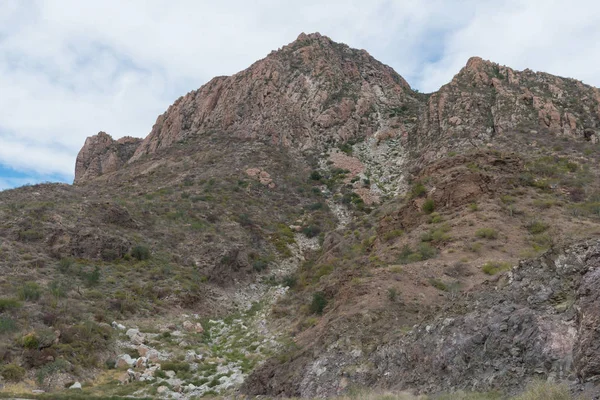 Montaña con tobogán —  Fotos de Stock