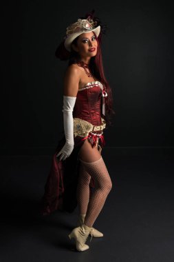 Kızıl saçlı cosplay