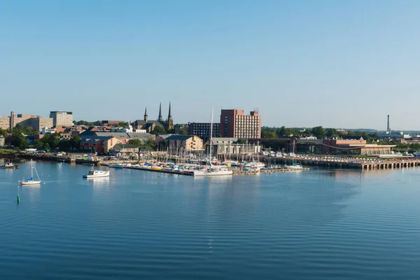 Charlottetown Zentrum und Yachthafen — Stockfoto