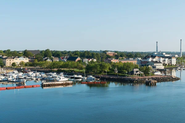 Charlottetown centre and marina — Stock Photo, Image