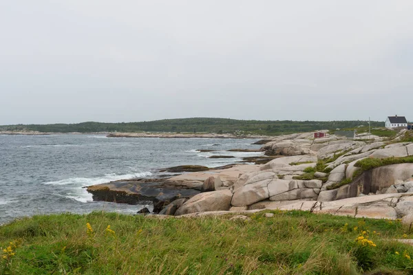 Kayalık Nova Scotia sahil — Stok fotoğraf