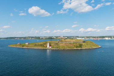 Deniz feneri ve fort