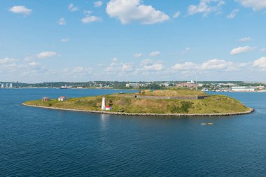 Deniz feneri ve fort