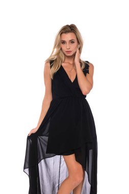 sarışın siyah elbise