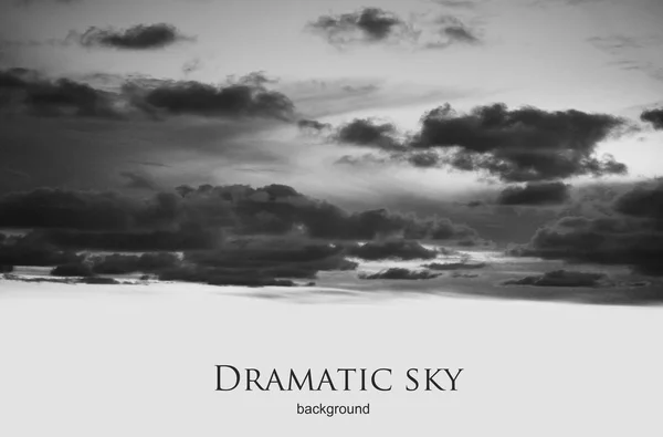 Black and white dramatic night sky with clouds — Stock Photo, Image