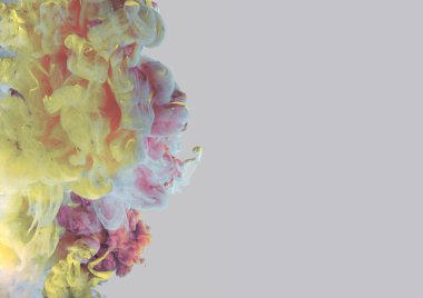 Akrilik renkler ve suda mürekkep.