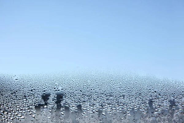 Water drops on the wet window glass. Abstract background. — Stock Photo, Image