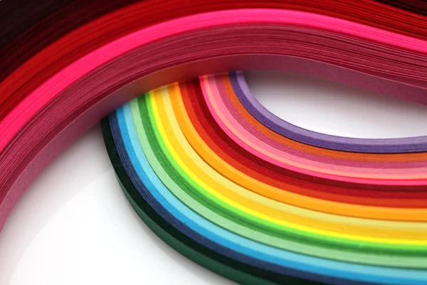Soyut Gradyan Gökkuşağı Renk Dalgası Kıvrımlı Şerit Kağıt Arka Plan — Stok fotoğraf