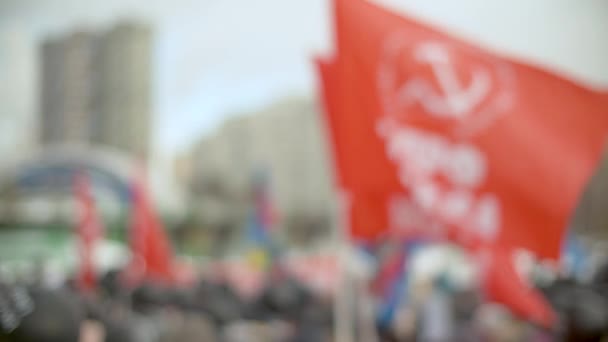 Komünist partinin kırmızı bayrakları — Stok video