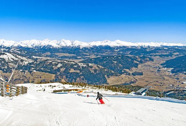 Autriche domaine skiable Aineck — Photo