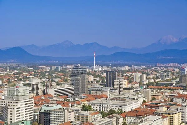 Slovenië, Ljubljana, stad panorama — Stockfoto