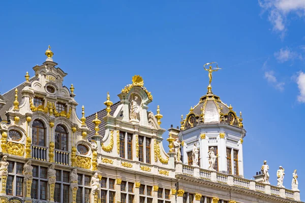 Detalhe de edifícios em Bruxelas, na Bélgica — Fotografia de Stock