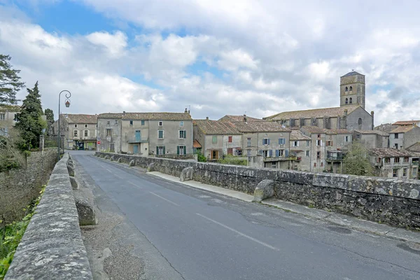 Montolieu, Dorf in Südfrankreich — Stockfoto