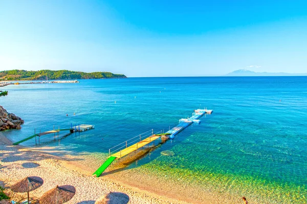Plaża Wyspie Thassos Morzu Egeńskim Grecja Góra Athos Tle — Zdjęcie stockowe