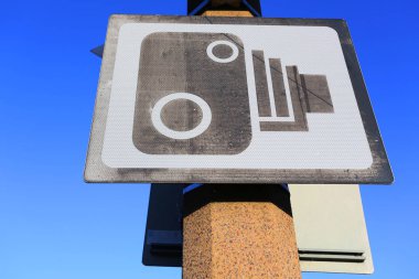 hız veya güvenlik kamera genel reklam mavi gökyüzü karşı