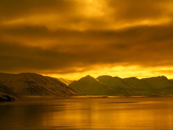 Arctic fjord without ice — Stock Photo, Image