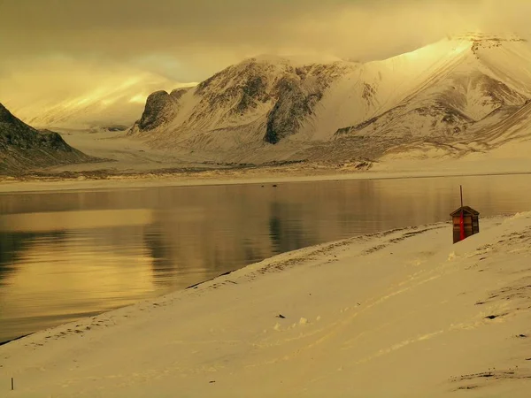 Fjord arctique sans glace — Photo