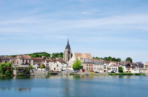Manzara Pont sur Yonne, Fransa — Stok fotoğraf