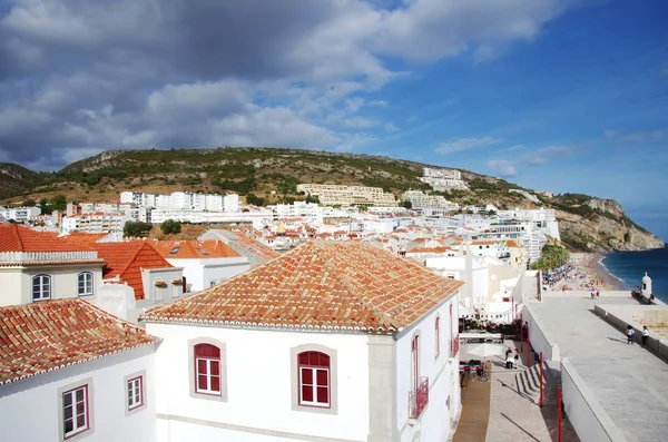 Paesaggio del villaggio di Sesimbra, Portogallo — Foto Stock