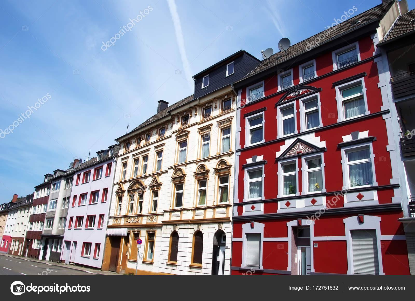 エッセン (エッセン) JapaneseEnglish Dictionary JapaneseClass.jp