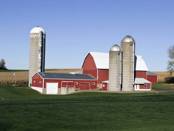 Wisconsin rodinné mléčné farmy — Stock fotografie