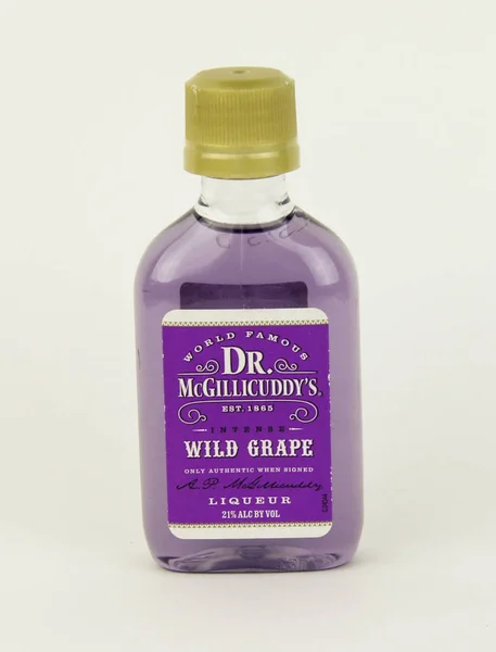 Bottle of Dr. McGillicuddy's Wild Grape Liqueur — Stock Photo, Image