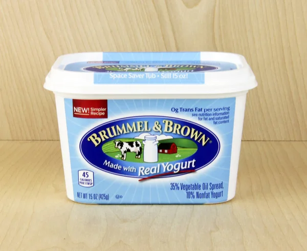 Container of Brummel & Brown Spread — Stock Photo, Image