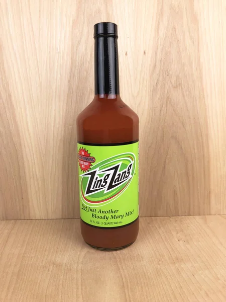 Üveg spiritusz Zang Bloody Mary Mix — Stock Fotó