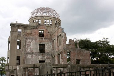 Sıfır, Hiroşima Japonya imha gösterilen