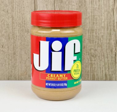 Spencer, Wisconsin, ABD, Nisan, 8, 2020 Jif Kremalı Fıstık Ezmesi Jif Amerikan markası Fıstık Ezmesi.