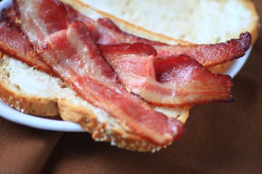 Bir pastırma Cem yapma