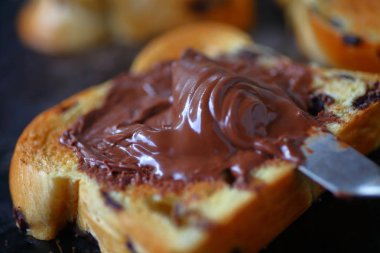 Tatlı çörek çikolata Yayilim