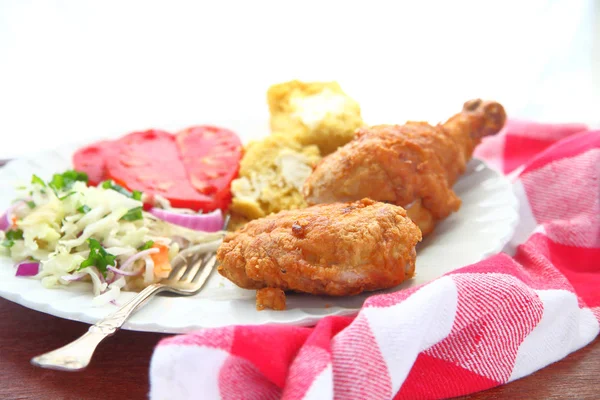 Home-cooked fried chicken supper — Stock Photo, Image