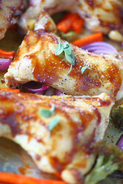 Chicken roasted with hoisin glaze — Stock Photo, Image