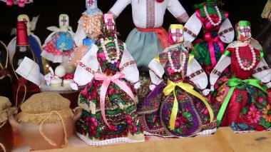 geleneksel giysiler içinde bebek