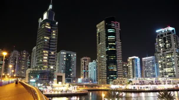 Dubai Marina por la noche — Vídeos de Stock