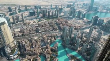 Adres otel ve Uluslararası Dubai Kongre ve Sergi Sarayı Gölü