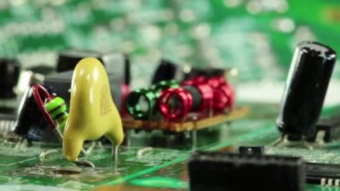  microcircuit, rezistörler ve patates kızartması