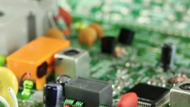  Smartphone kullanarak eller 