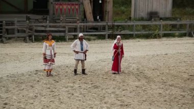 aktörler performansı Festivali'nde göstermek.  