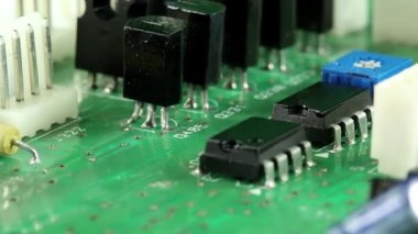 Microcircuit çip ile elektronik bileşenler