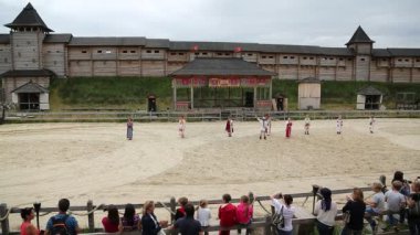 aktörler performansı Festivali'nde göstermek.
