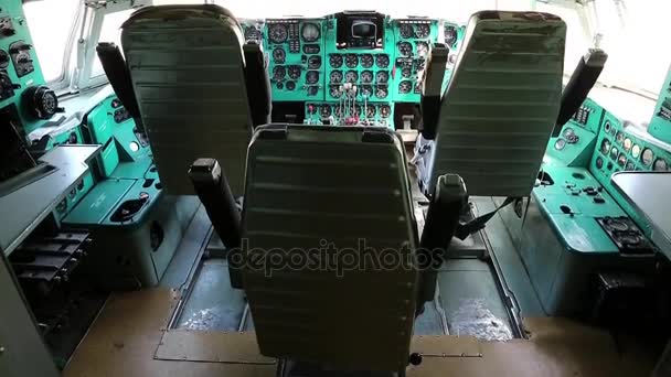 İç eski uçak kabin — Stok video