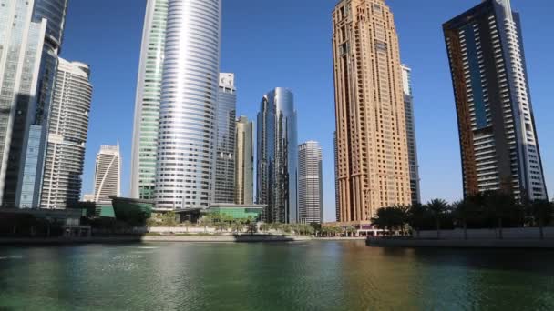 Almas tower and Jumeirah Lakes Towers — Stock Video