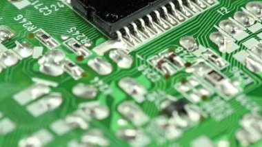 Microcircuit çip ile elektronik bileşenler