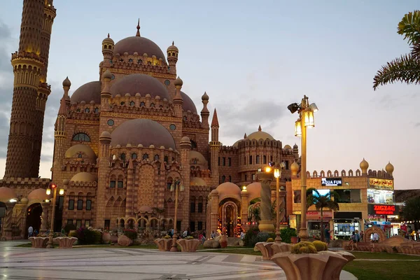 Egypt Sharm Sheikh Sinai December 2019 People Sahaba Mosque Old — Stock Photo, Image