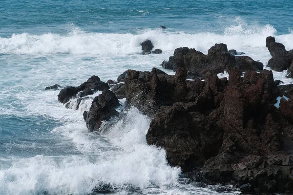 Tenerife Adasında Dalgalar Kopuyor Atlantik Okyanusu Spanya — Stok fotoğraf