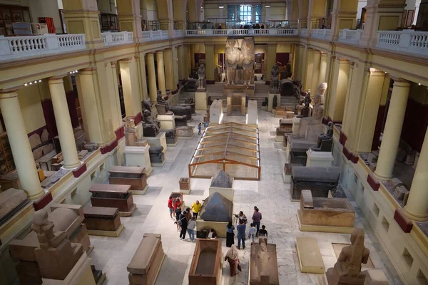 Каир Эгипт Декабря 2019 Года Туристы Музее Египетских Древностей Каире — стоковое фото