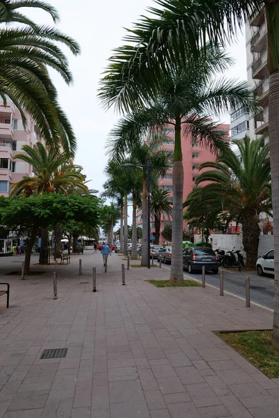 Ilha Tenerife Puerto Cruz Espanha Setembro 2019 Pessoas Carros Nas — Fotografia de Stock