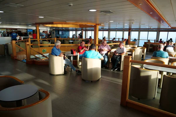 Océano Atlántico Islas Canarias Octubre 2019 Personas Dentro Del Ferry — Foto de Stock